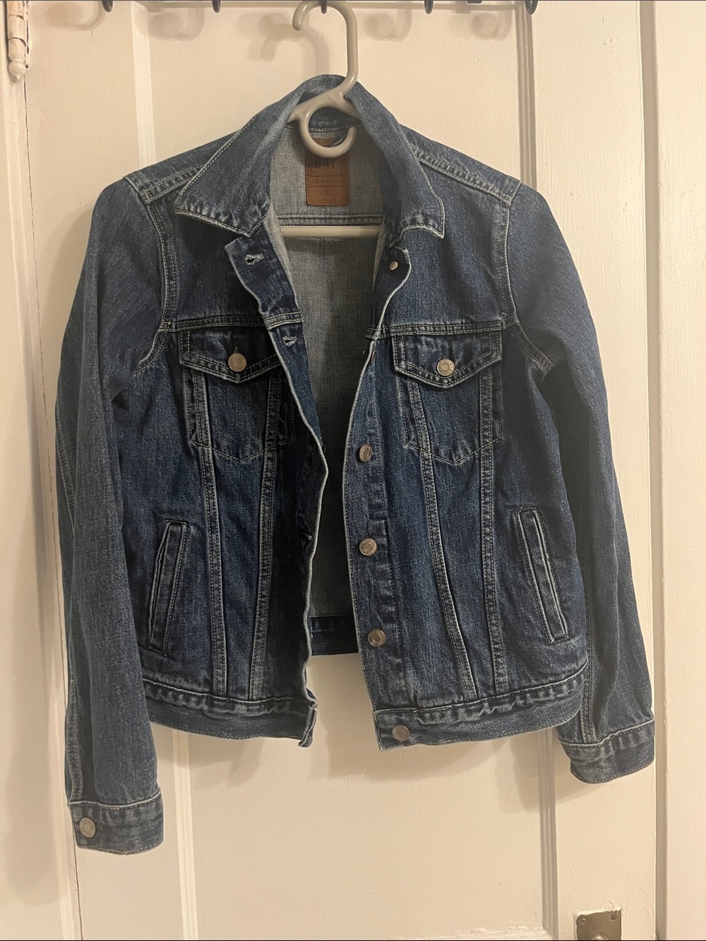GAP Women’s Small Blue Denim Jacket - Classic Trucker Style